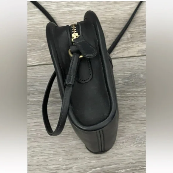 EUC Vtg Coach Black Leather Abbie Small Crossbody Bag J8U-9017 No Hang Tag - Picture 9 of 15